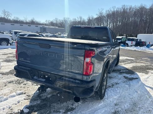 Used 2025 Chevrolet Silverado 2500 Custom w/ Custom Value Package image 7