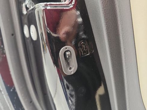 Used 2025 Toyota Highlander Limited AWD/4WD image 34