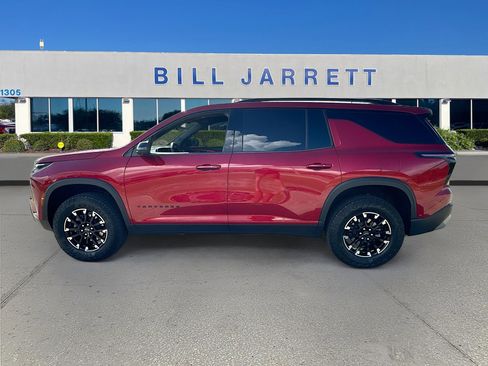 Used 2024 Chevrolet Traverse Z71 w/ Enhanced Driving Package image 4