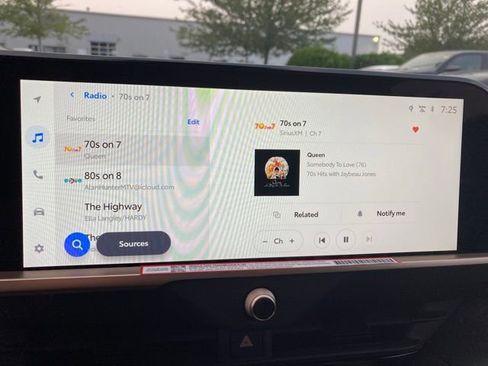 New 2025 Toyota Crown Signia image 30
