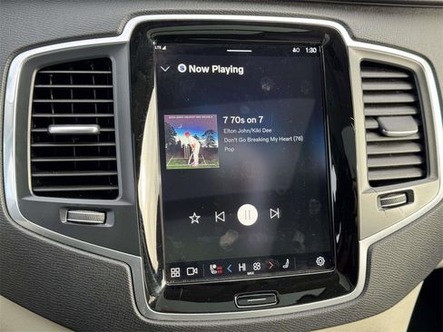 Certified 2024 Volvo XC90 B5 Core w/ Protection Package Premier image 25