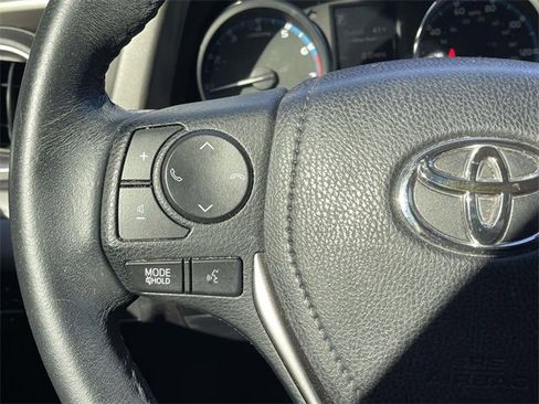 Used 2018 Toyota RAV4 Limited image 14