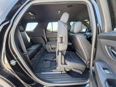 Used 2022 Chevrolet Traverse LT AWD/4WD image 28