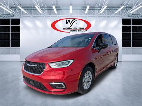 New 2026 Chrysler Pacifica Select image 7