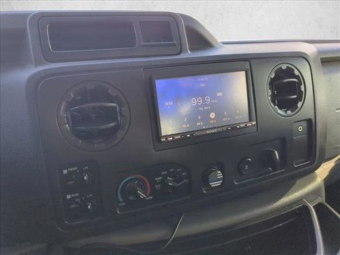 Used 2010 Ford E-350 and Econoline 350 XL image 13