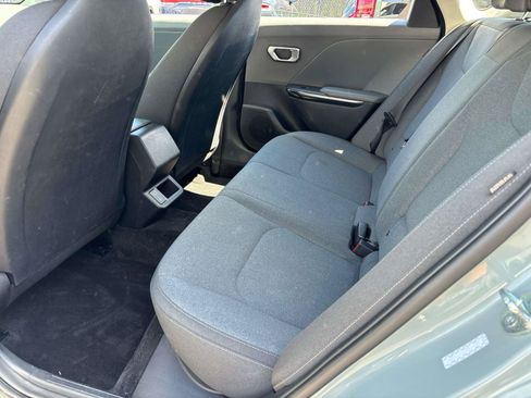 Used 2025 Kia K4 FWD image 10