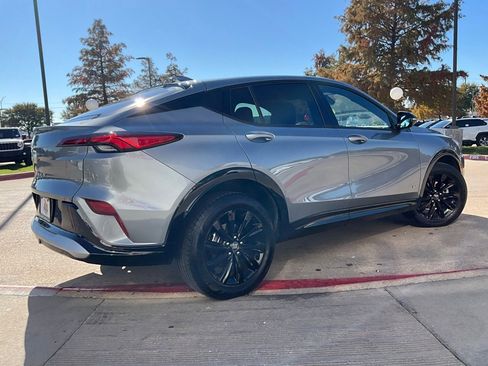 Used 2025 Buick Envista Sport Touring image 6