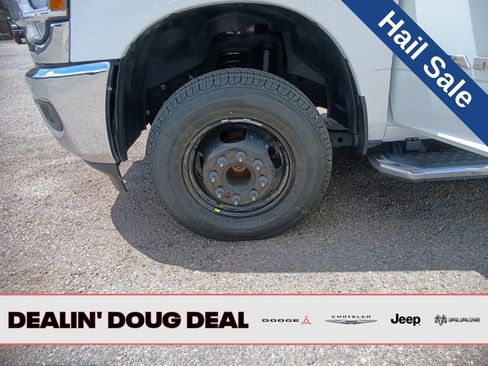Used 2024 RAM 3500 Big Horn image 26