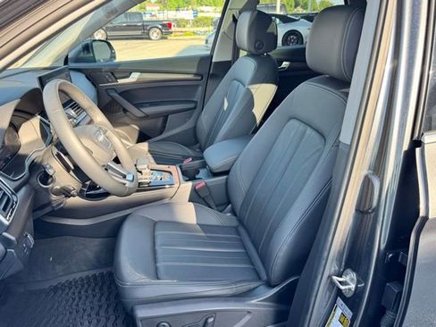 Certified 2023 Audi Q5 2.0T Premium Plus w/ Premium Plus Package AWD/4WD image 21
