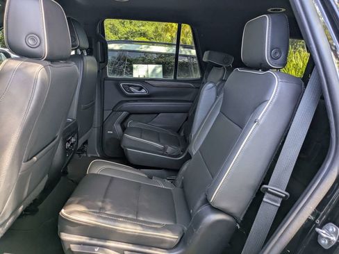 Used 2023 Chevrolet Tahoe Premier RWD image 14