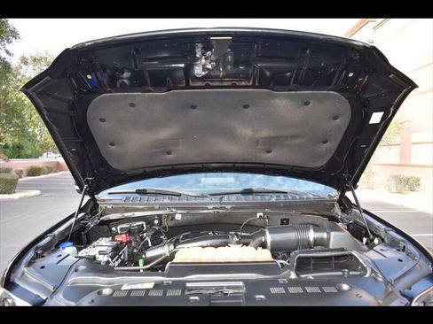 Used 2018 Lincoln Navigator L Select image 47