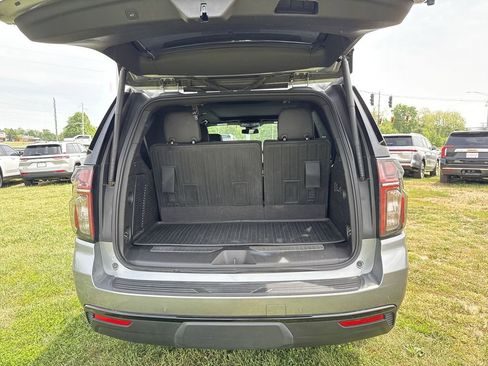 Used 2024 Chevrolet Tahoe RST w/ Luxury Package AWD/4WD image 17