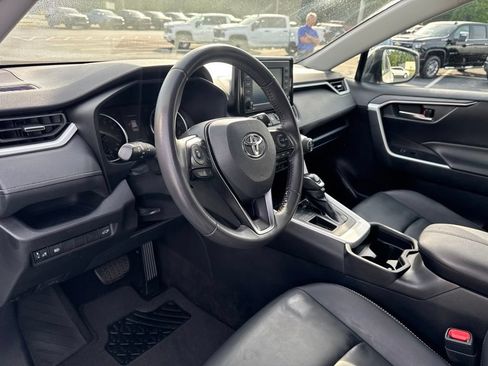 Used 2021 Toyota RAV4 XLE Premium FWD image 15