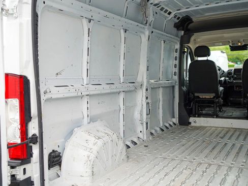 Used 2023 RAM ProMaster 2500 FWD image 17