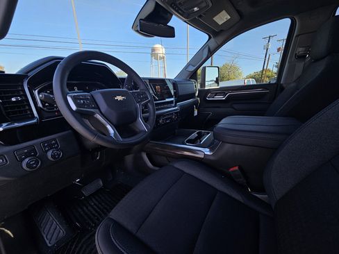 New 2025 Chevrolet Silverado 2500 LT w/ Z71 Chrome Sport Edition image 5