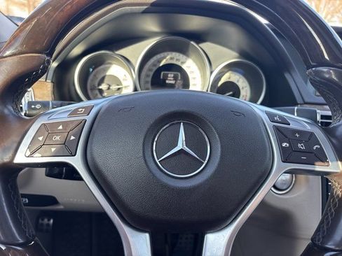 Used 2016 Mercedes-Benz E 350 Sedan image 25