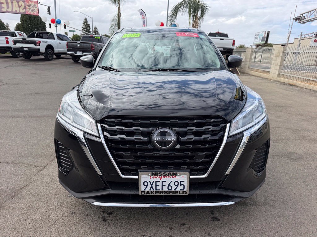 Certified 2025 Nissan Kicks Play S FWD image 2