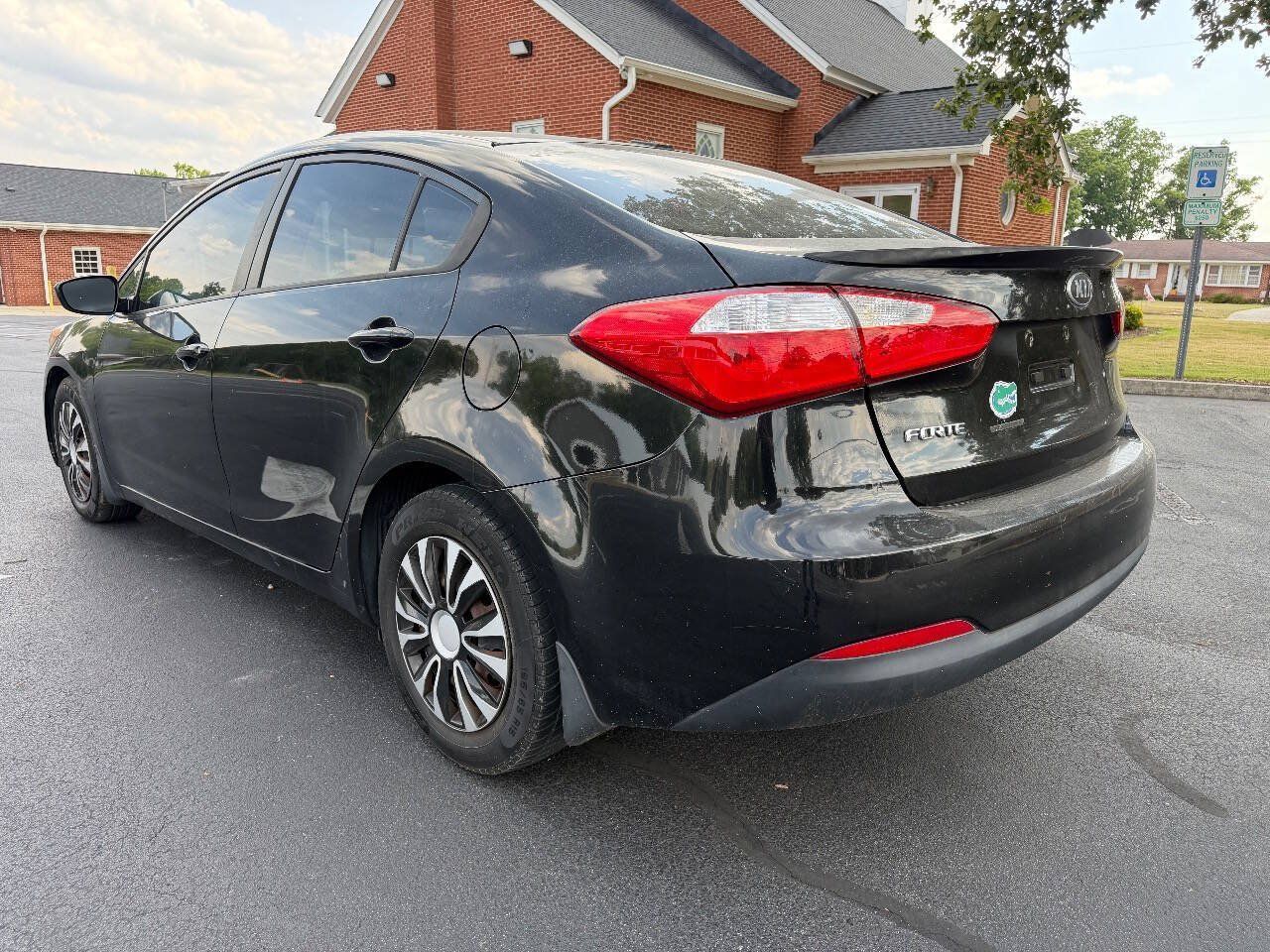 Used 2015 Kia Forte LX w/ Protection Package FWD image 5