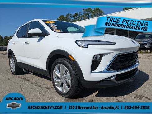 Used 2024 Buick Encore GX Preferred FWD image 2