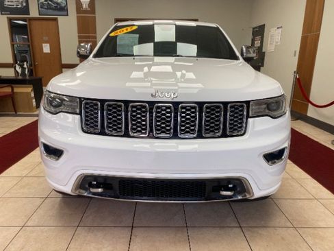 Used 2017 Jeep Grand Cherokee Overland image 6