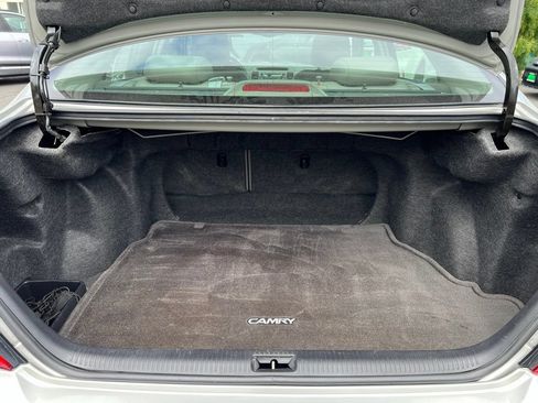 Used 2004 Toyota Camry XLE FWD image 41