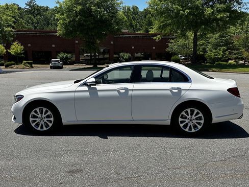 Used 2018 Mercedes-Benz E 300 image 5