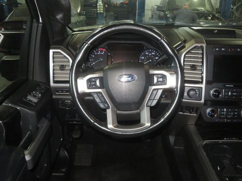 Used 2019 Ford F250 Platinum w/ Platinum Ultimate Package AWD/4WD image 42