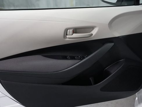 Used 2023 Toyota Corolla LE w/ LE Premium Package image 29