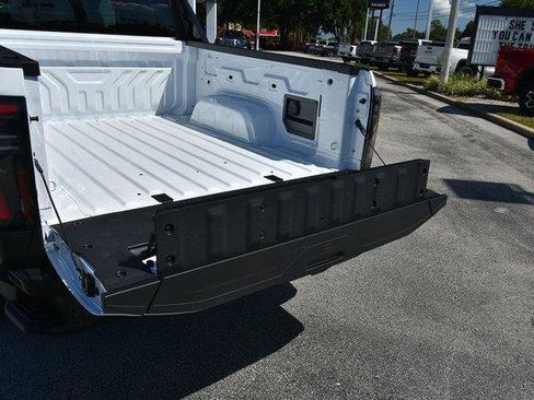 New 2026 GMC Sierra EV Elevation image 14