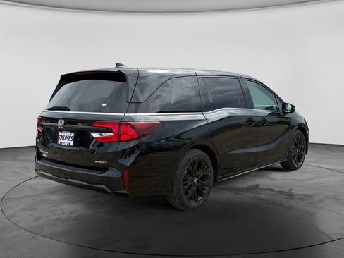 Used 2025 Honda Odyssey Sport-L image 10