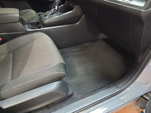 Used 2023 Honda CR-V LX image 10