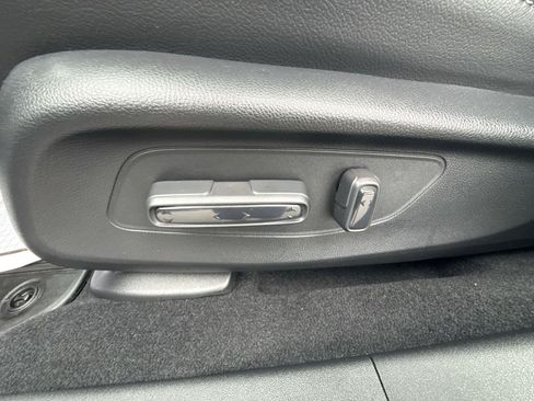 Certified 2025 Honda HR-V EX-L image 15
