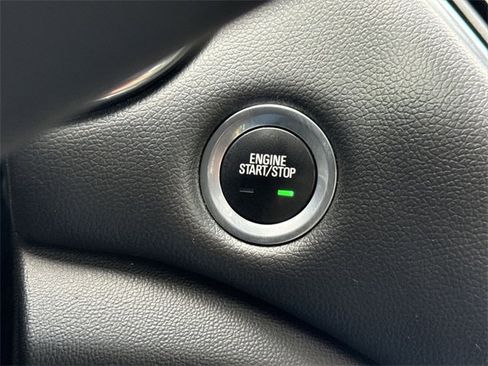 Used 2017 Chevrolet Malibu Premier w/ Premier Sun and Wheel Package image 17