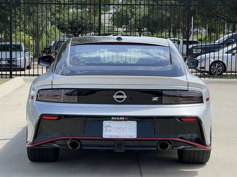 Used 2025 Nissan Z NISMO w/ Floor Mat Package RWD image 4