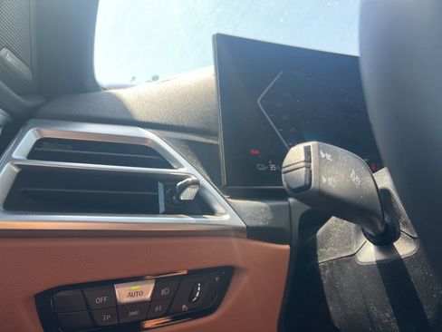 Certified 2025 BMW i4 xDrive40i AWD/4WD image 18