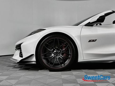 Used 2023 Chevrolet Corvette Z06 RWD image 49