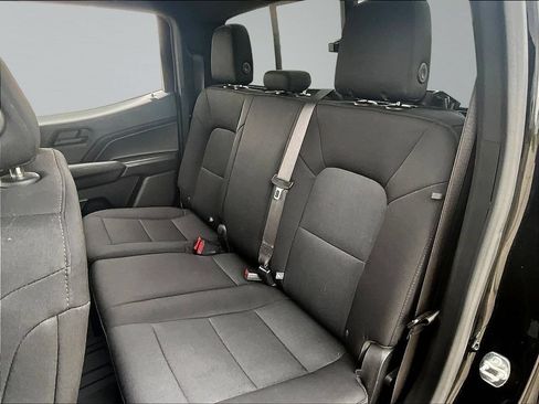 Used 2024 Chevrolet Colorado Trail Boss w/ Technology Package AWD/4WD image 25