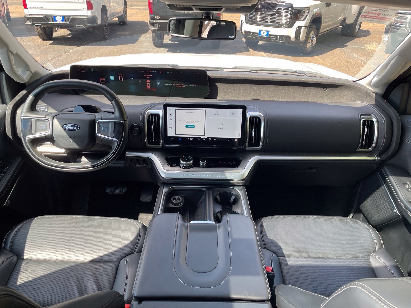 Used 2025 Ford Expedition Platinum AWD/4WD image 23