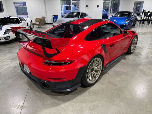 Used 2018 Porsche 911 GT2 RS RWD image 17