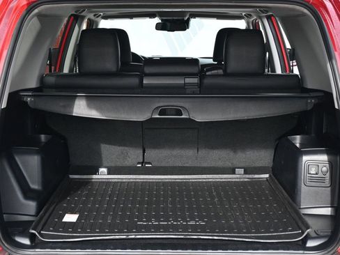 Used 2022 Toyota 4Runner TRD Off-Road Premium image 18