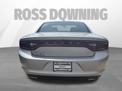 Used 2022 Dodge Charger SXT RWD image 5