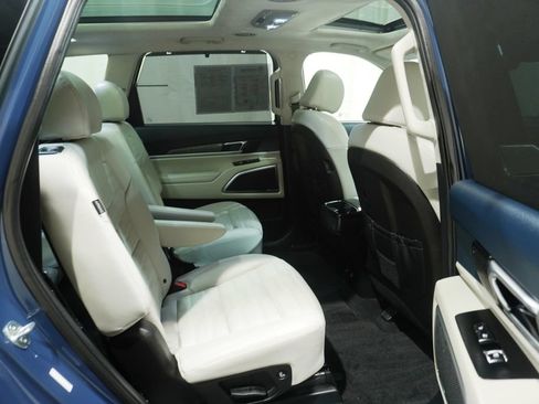 Used 2023 Kia Telluride SX Prestige AWD/4WD image 15