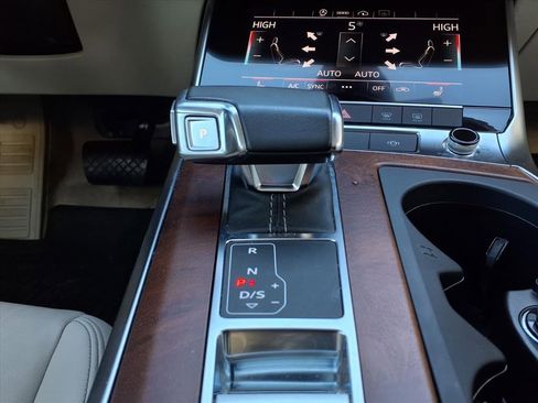 Used 2023 Audi A6 Premium Plus w/ Premium Plus Package image 21