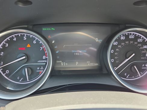 Used 2018 Toyota Camry XLE FWD image 23
