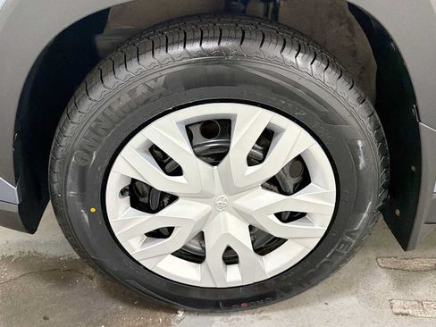 Certified 2022 Toyota Corolla Cross L FWD image 10