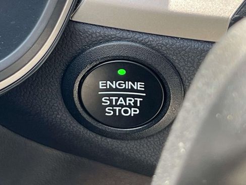 Used 2022 Ford Escape SE w/ SE Sport Appearance Package AWD/4WD image 27