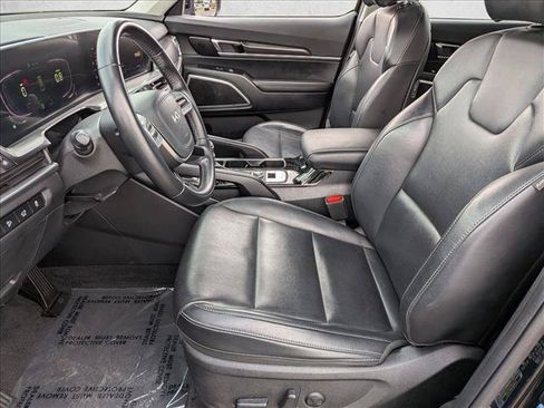 Used 2025 Kia Telluride S AWD/4WD image 23