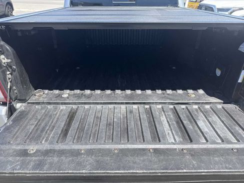 Used 2019 Toyota Tacoma TRD Sport AWD/4WD image 7