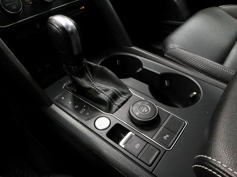 Used 2021 Volkswagen Atlas Cross Sport SE w/ Panoramic Sunroof Package image 31