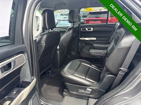 Used 2024 Ford Explorer XLT w/ Equipment Group 202A AWD/4WD image 13